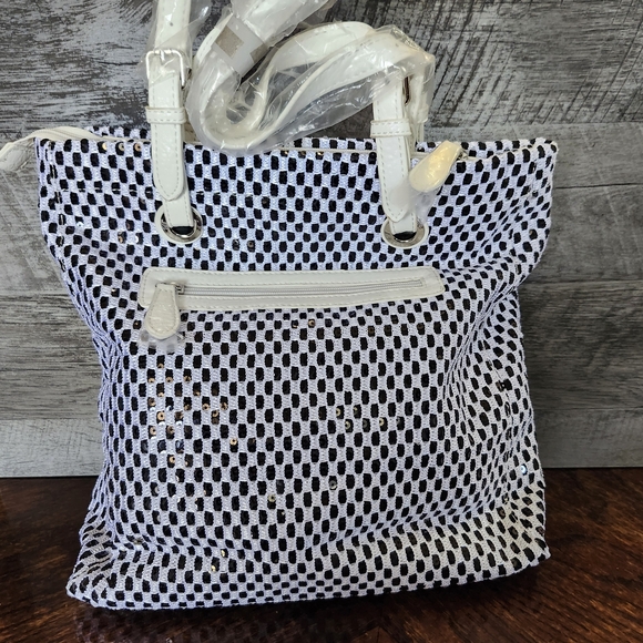 NWT Black And White Rhinestone Embellished Bling Cross Applique Tote Bag - Picture 2 of 9